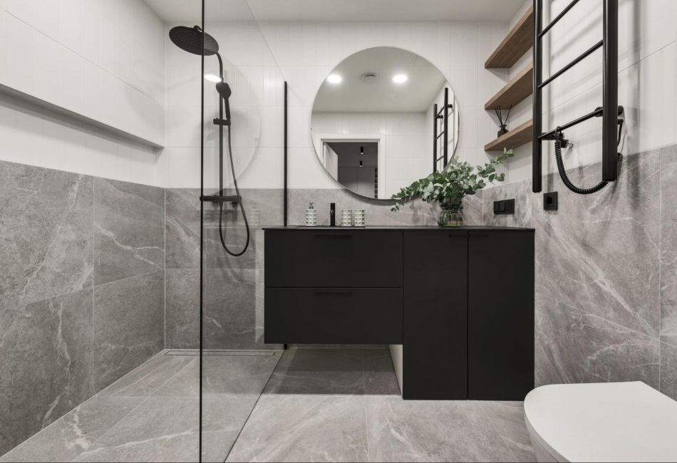 stone-tiles-wall-bathroom ผนังกระเบื้องลายหิน
